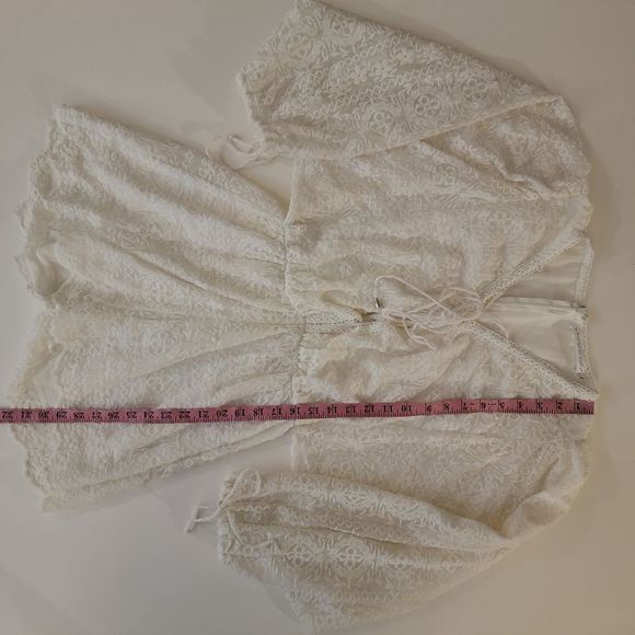 Ministry Of Style Floral Lace Playsuit Romper - Picture 8 of 13